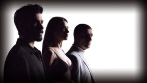 مسلسل في الظل الحلقة 80 والاخيرة مدبلجة